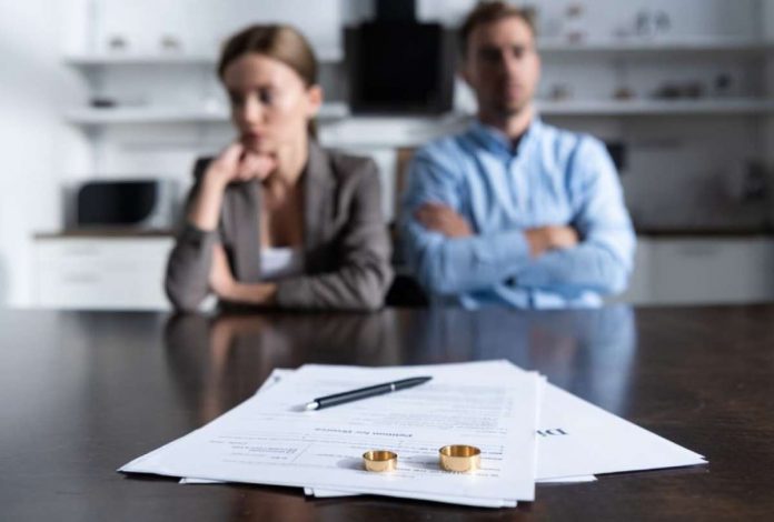 El aumento de divorcios en Ecuador refleja transformaciones sociales, culturales y de género. En 2024 se registraron 25 mil separaciones.