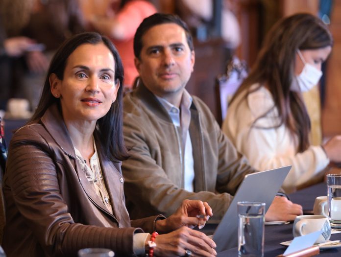 Inés Manzano, confirmó que Ecuador cuenta con la capacidad necesaria para cubrir la demanda eléctrica nacional.