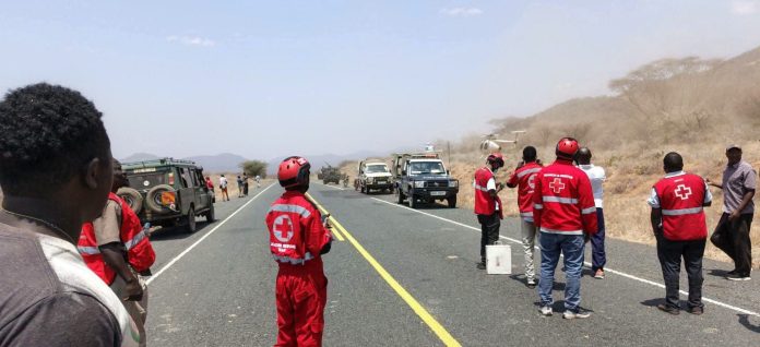 Personal de la Cruz Roja de Kenia