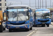 El Concejo Metropolitano de Quito debate el incremento del pasaje de transporte urbano a 0,40 centavos buses urbanos de Quito